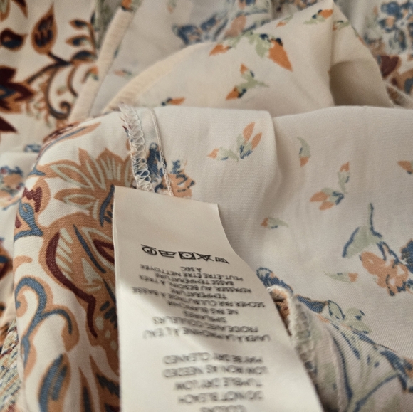 FREE PEOPLE Flowy Silky Top - Picture 9 of 9